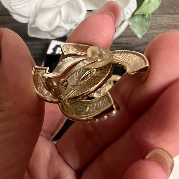 Chanel Statement X-Large Gold Crystal Faux Pearl CC Clip On Earrings - Picture 8 of 11